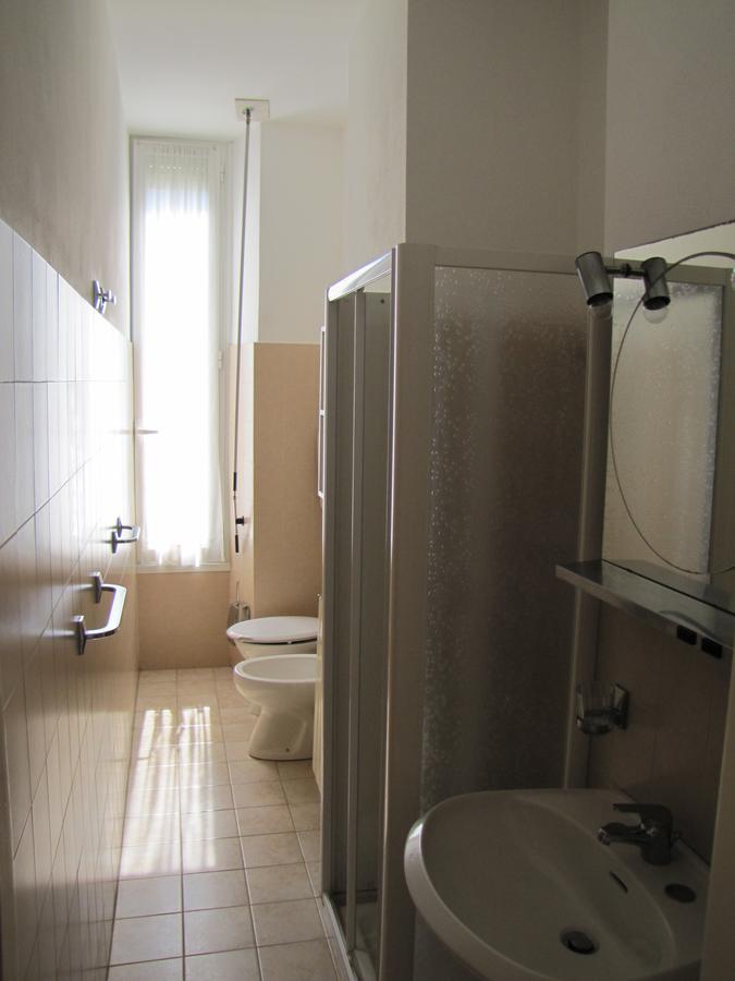Holiday'S Beach Aparthotel Ventimiglia Eksteriør bilde