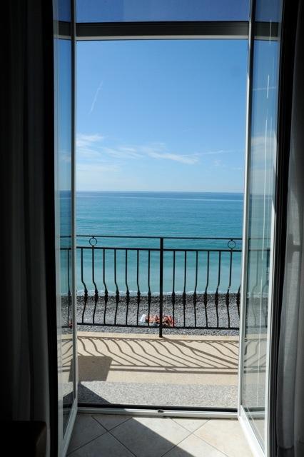 Holiday'S Beach Aparthotel Ventimiglia Eksteriør bilde