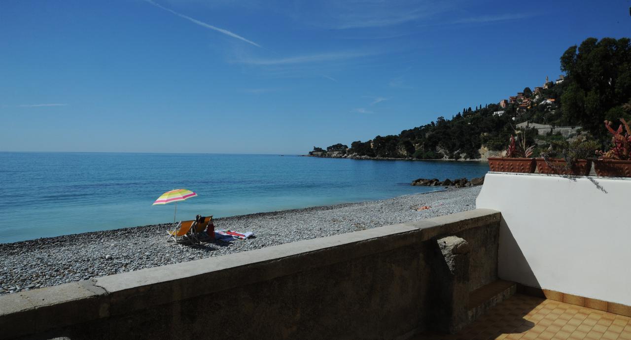 Holiday'S Beach Aparthotel Ventimiglia Eksteriør bilde