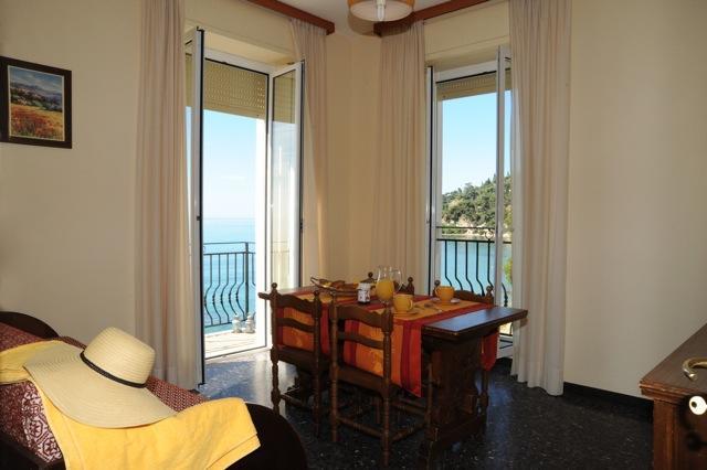 Holiday'S Beach Aparthotel Ventimiglia Eksteriør bilde