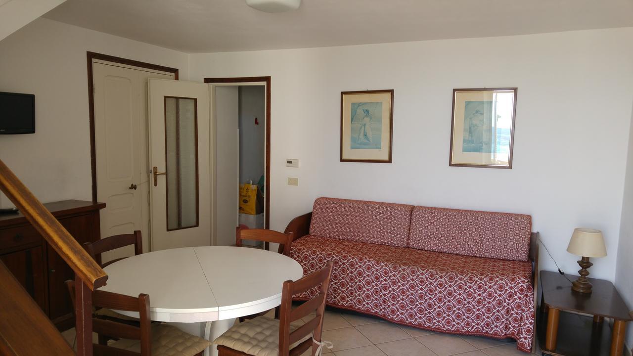Holiday'S Beach Aparthotel Ventimiglia Eksteriør bilde